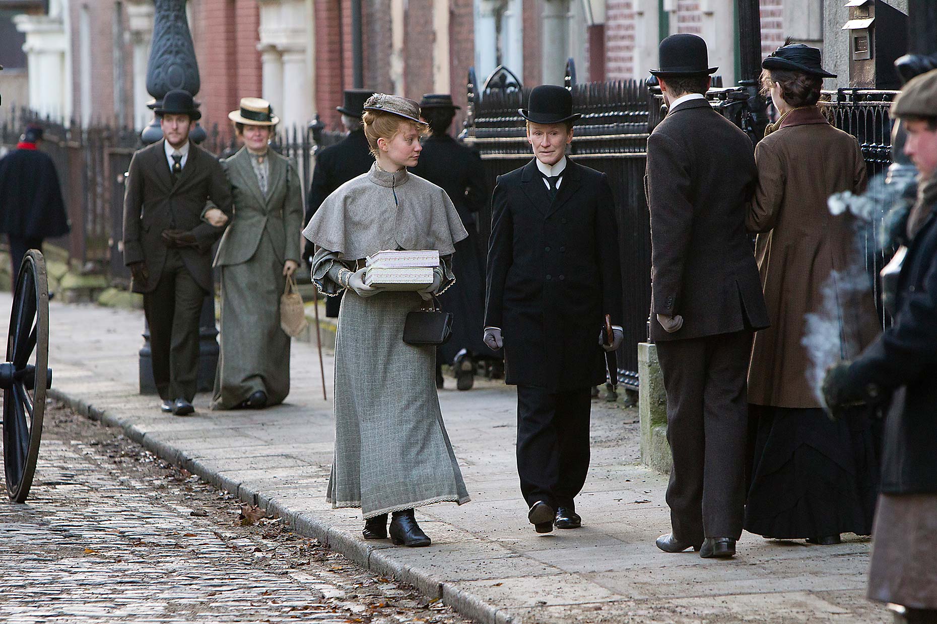 ALBERT NOBBS Mia Wasikowska and Glenn Close (1)